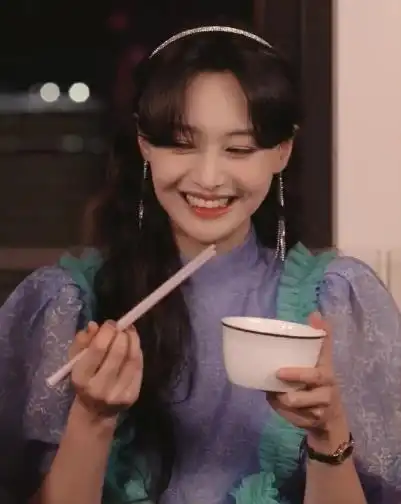 郑爽直播带货情绪崩溃事件真相大白与辛巴徒弟推销燕窝有关