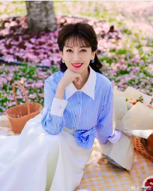 69岁赵雅芝被造谣死讯,工作室发声明辟谣,怒斥"谣言无