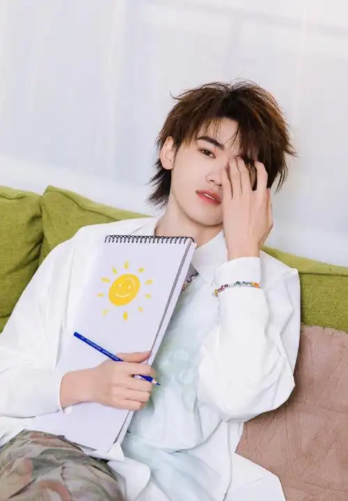 宋亚轩春日写真##宋亚轩卡点5:23