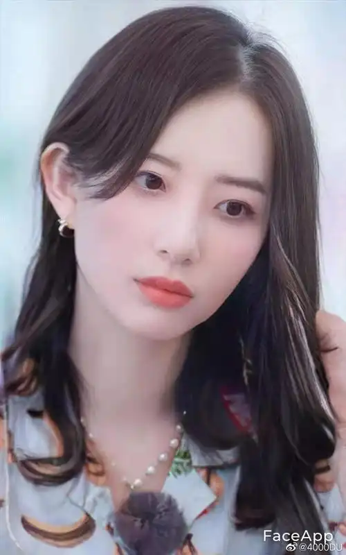 长发蛋真香漂亮姐姐李妮妮