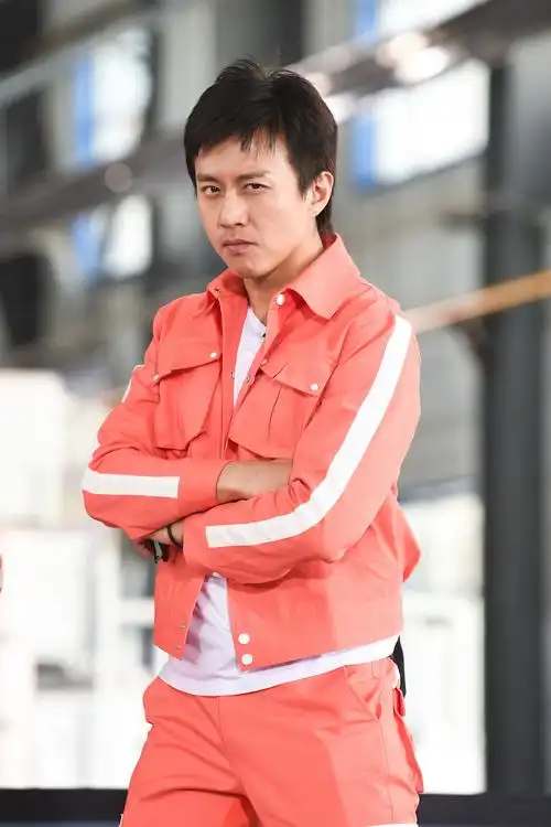 奔跑吧邓超以十敌百全力开跑受伤仍坚持录制