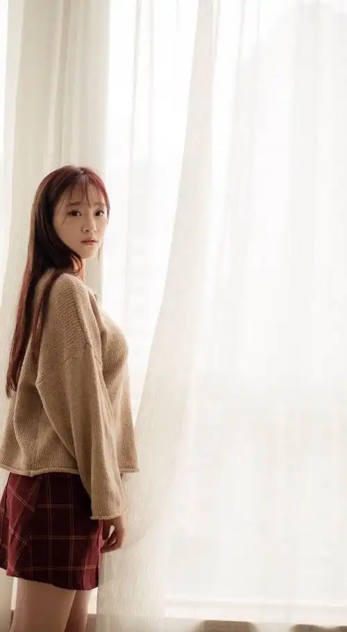 1931陈怡凡全新写真曝光 诠释柔美青春