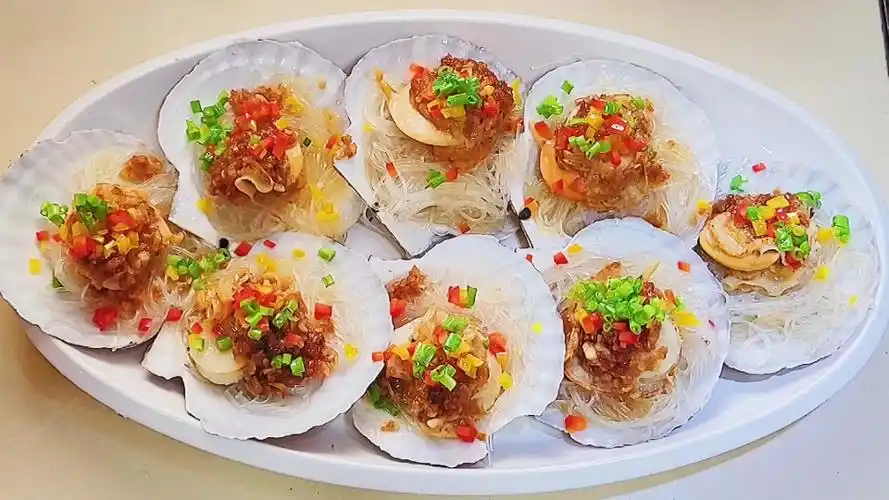 年夜饭第24道蒜蓉粉丝蒸扇贝详细做法分享家人们