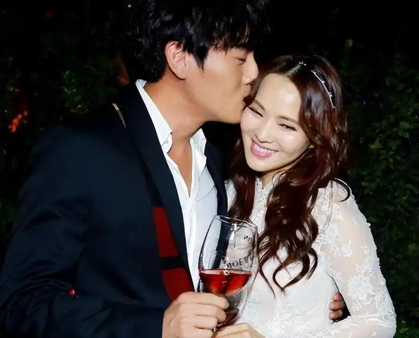 从戏混子到中年顶流,"浪荡子"秦昊的成名离不开妻子的"滋养"