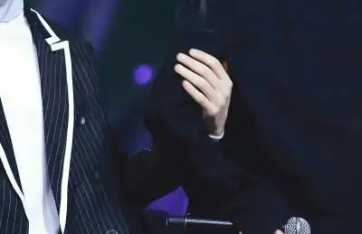 白头发的范丞丞