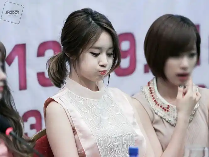 iu"朴智妍是跳舞最好看的",一个人搞垮整个团,天生的高冷_tara