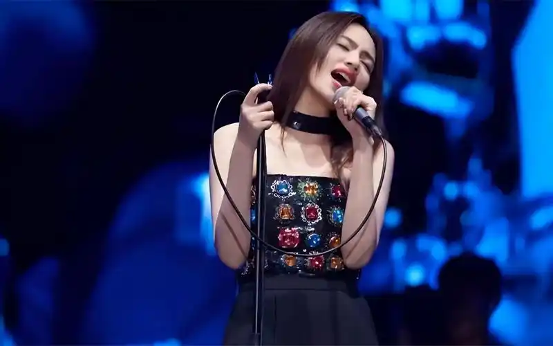 浪姐4刘惜君清唱《大话西游》主题曲绝了,惊艳了乐坛,开口王炸