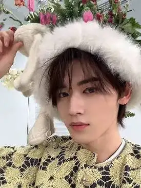 二十撷彩行舟漫海#想和你在一起@时代少年团-宋亚轩5:23pm-宋亚轩