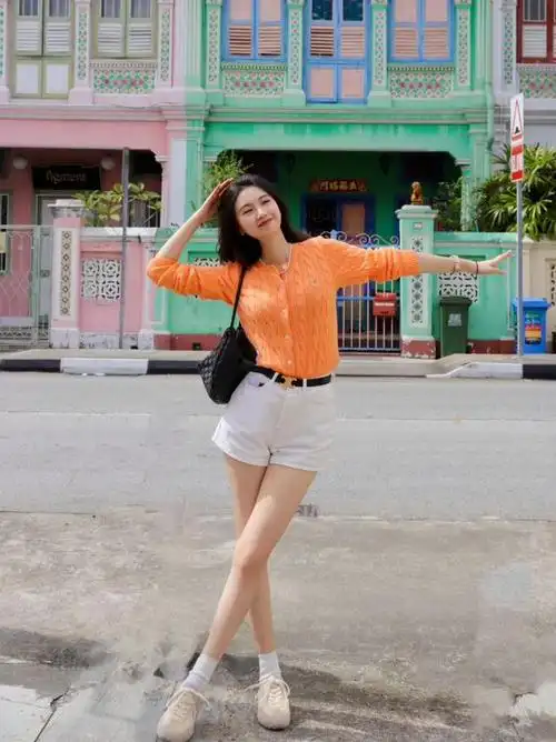 拍照姿势千千万,全身照这样拍,气质漂亮身材又好