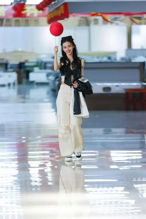 angelababy奔跑吧造型96 今天是蝴蝶公主嘛