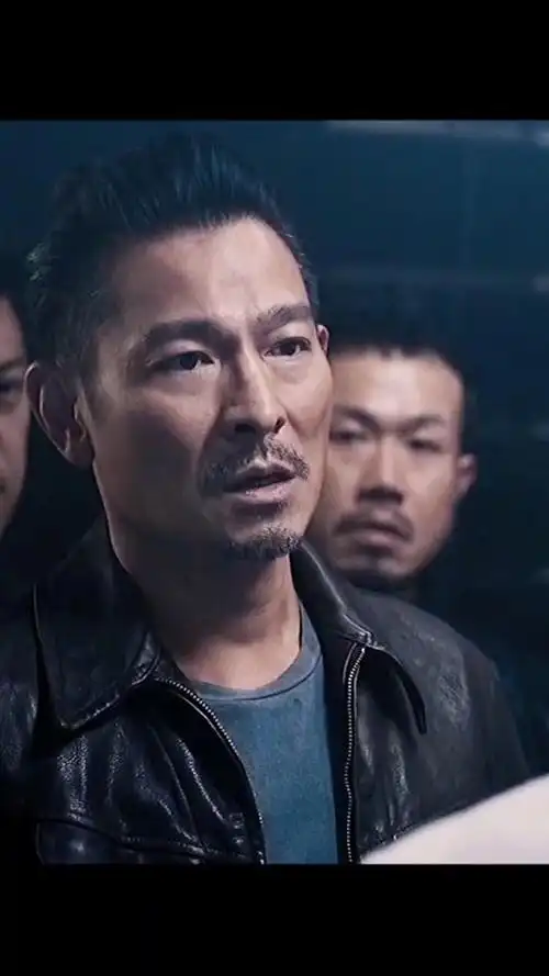 丸子头发型的刘德华,就是这么帅,这么拽.