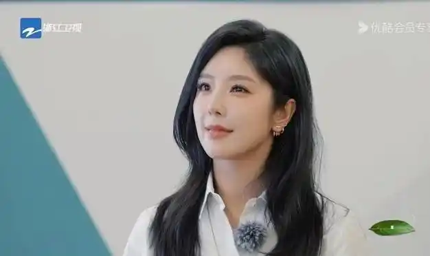 喜喜重点想聊聊梯队之外的赵奕欢.