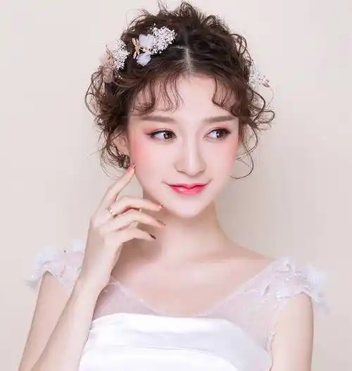 超美的100款新娘发型盘点 留着以后给化妆师看