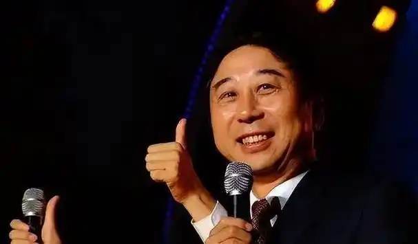 骗了我们40年!原来她是冯巩的妻子,难怪大红大紫