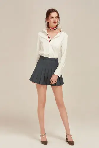 衣阁里拉新款气质时尚淑女甜美白色长袖衬衫女百褶裙套装7464