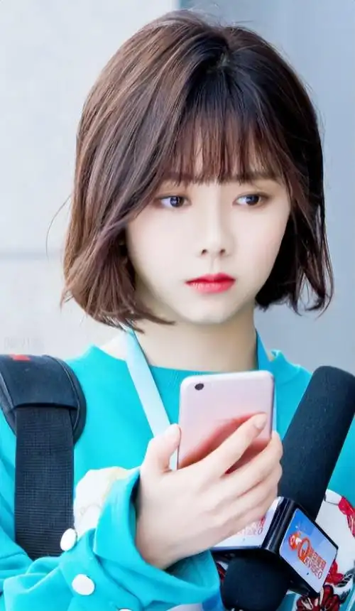 "国民初恋"谭松韵个人资料简介(出道15年无绯闻,却在事业上升期突发