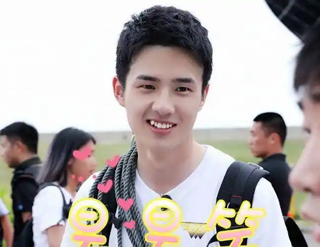 白衣少年刘昊然:出道6年斩百亿票房,活出最理想的少年模样_刘浩然