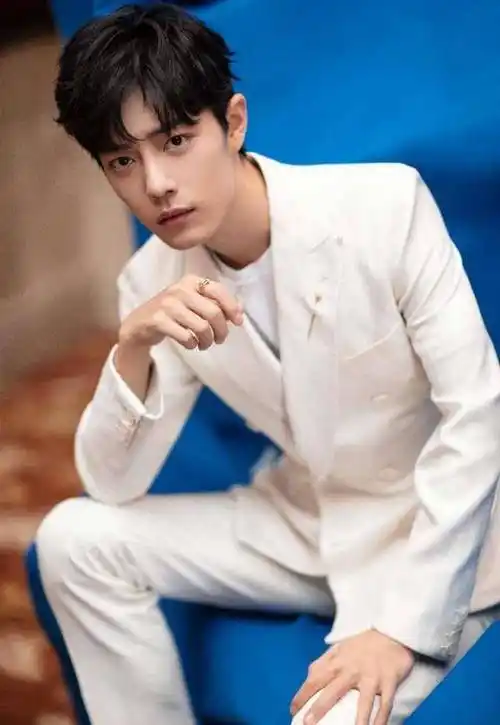 肖战全球后援会官方又再次站出来发声,为肖战澄清,而这次则更是直接