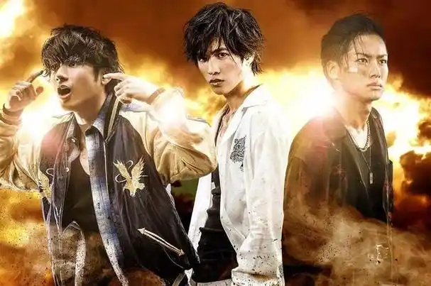 热血高校最爽的事情莫过于看一群帅哥打架了吧