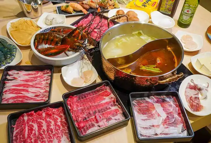 [高雄前金美食]潮之锅物-汉来美食超市火锅新品牌~平价高档肉品荷包不