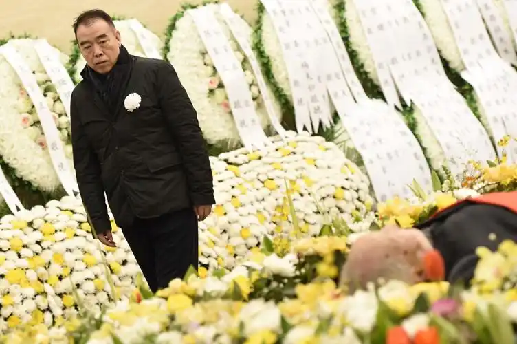 葛存壮的遗体告别仪式于3月8日上午9点钟在八宝山大礼堂举行.