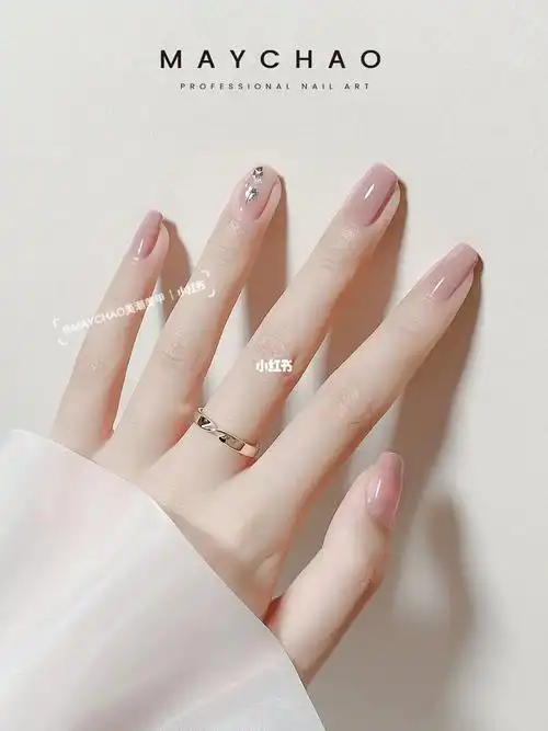 优雅大方日常简约又耐看#亲手晒美甲  #美甲  #美甲分享  #显白美甲