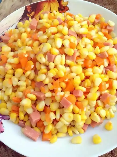 宝宝饮食——火腿炒玉米