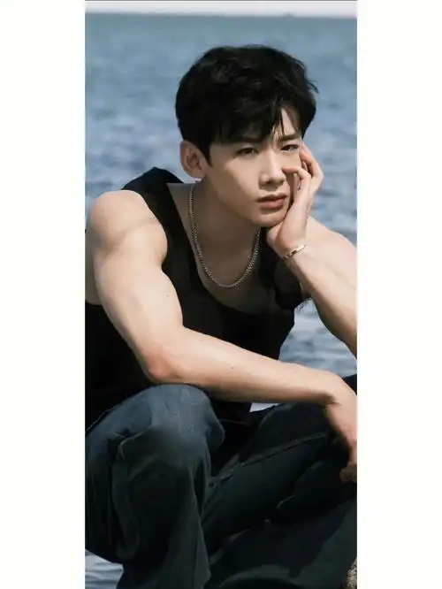 白敬亭壁纸帅气的小白