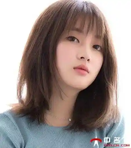 女发型流行中长发最新