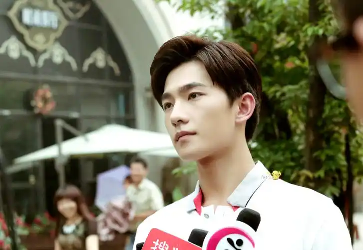 杨洋- 堆糖,美图壁纸兴趣社区