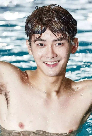 宠粉狂魔熊梓淇为byphasse蓓昂斯净颜系列打call!_凤凰网时尚_凤凰网