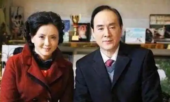 67她是国家一级演员,为丈夫守寡13年,54岁再嫁周迅恩师_陶慧敏