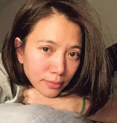 【图】袁咏仪素颜照曝光 曾经的任盈盈如今家庭美满羡煞旁人