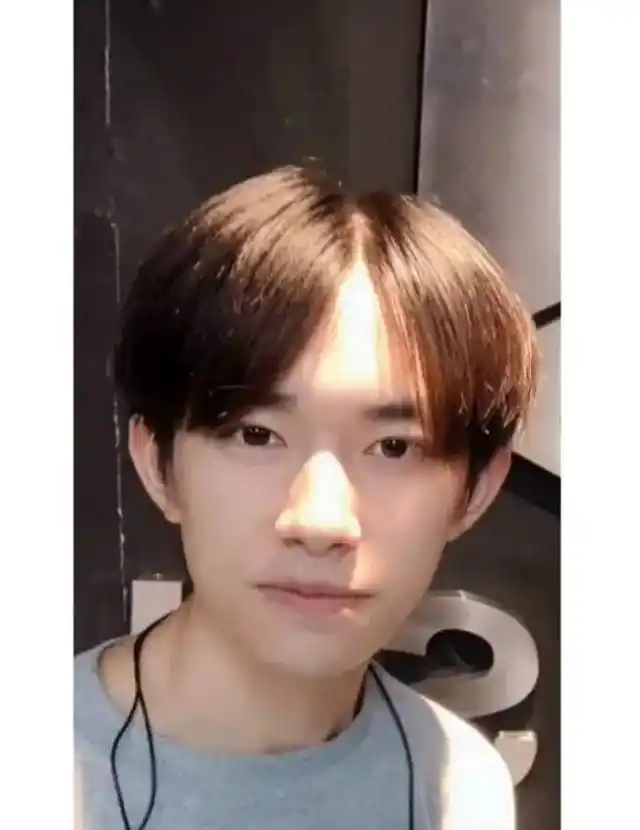 易烊千玺这个发型暴露缺陷被群嘲丑