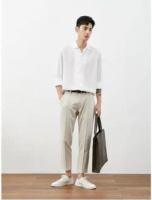 20-30岁男生夏季清爽素色简约风格穿搭示范 日系清新风格男装搭配