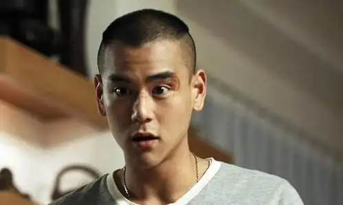 朱正廷剪寸头,千玺剪寸头,杨洋也剪寸头|寸头|发型|杨洋_新浪新闻