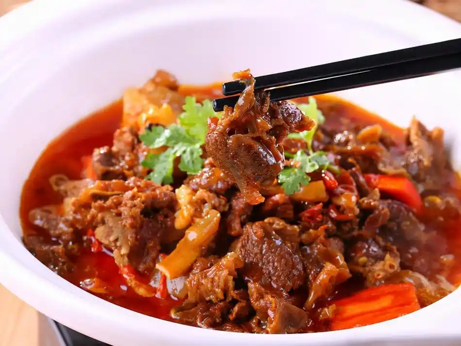 炖牛肉时,一定不能放这"3种料",否则肉质发柴难吃,膻味还重