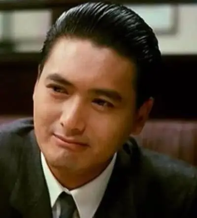 许文强,小马哥,赌神 等都是无法超越的经典,他的大背头几乎是所有演员