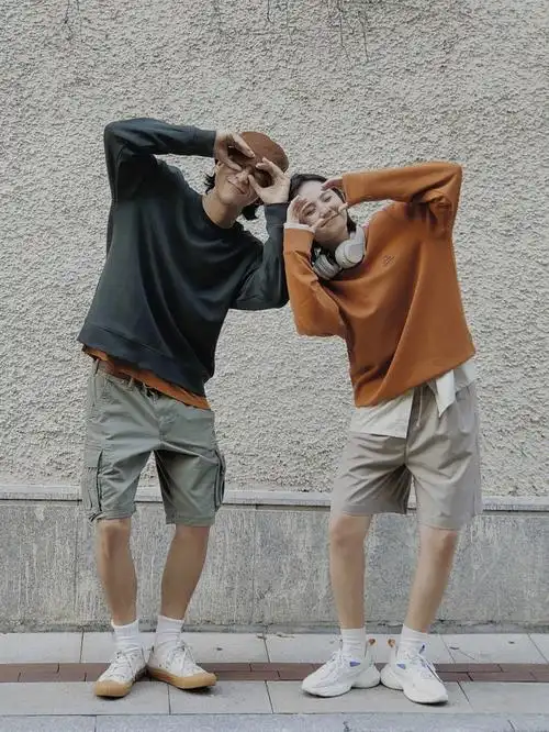 情侣拍照姿势教你超可爱的情侣pose