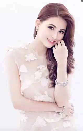 嫩绿!中俄混血儿明星盘点"告别不孕"-追风博客