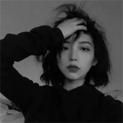 头像女生霸气冷酷伤感图片非常有气质的女生黑白图片大全