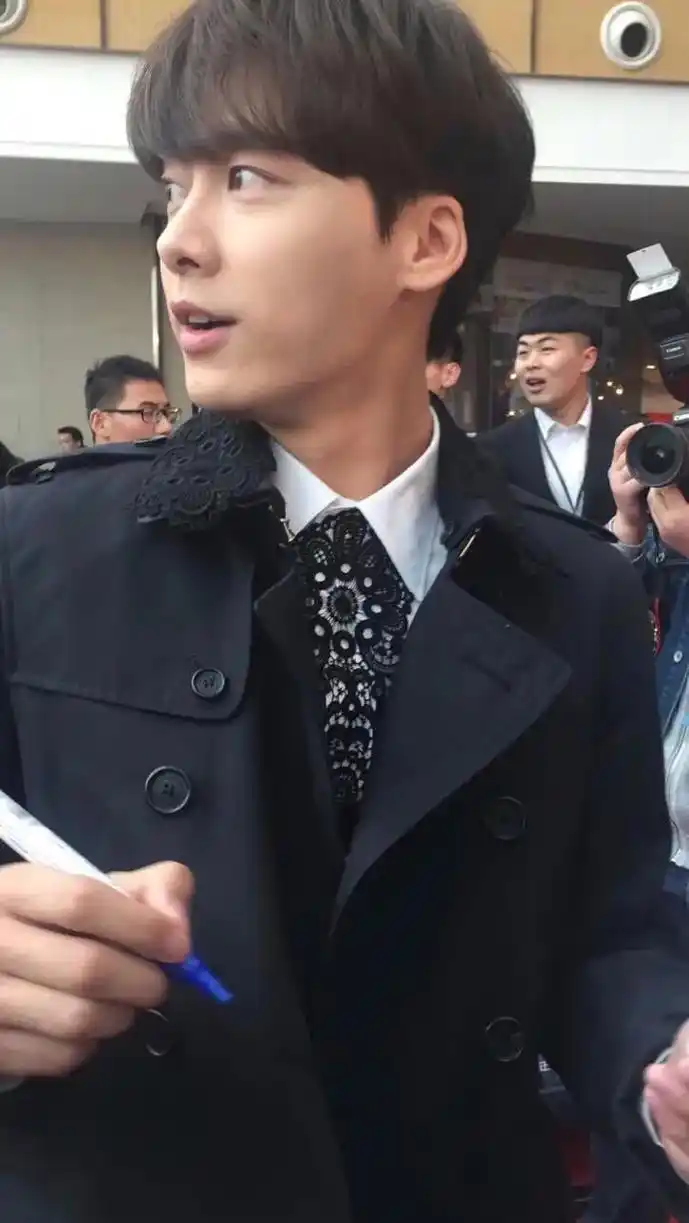 李易峰 #超级想见的人 #我的名字叫建军 #西装杀 #一定 - 抖音