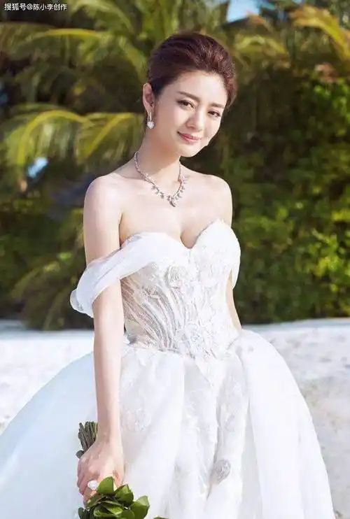 安以轩最大尺度写真曝光好身材大长腿一览无余