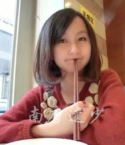 "真命小和尚"曹骏漂亮女友首曝光(图)