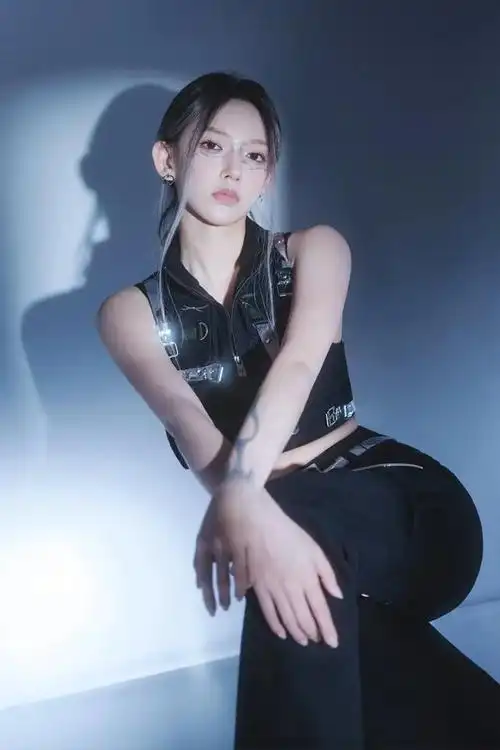 程潇风格百变甜美酷辣美出天际怎么样才能把她娶回家做老婆