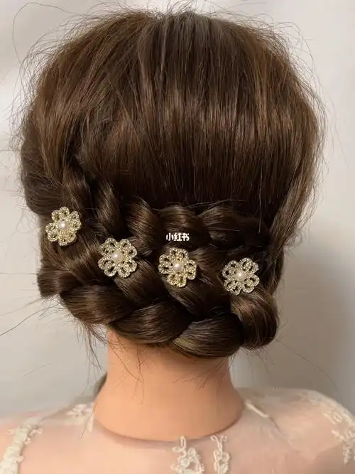 高贵典雅气质盘发