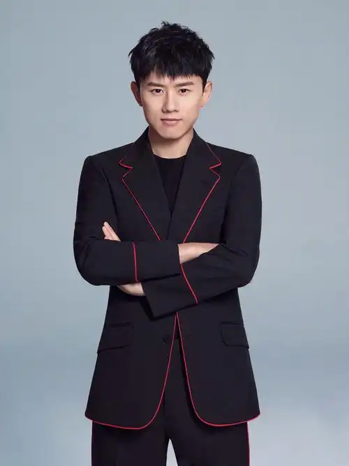 zhang),1982年12月20日出生于四川省成都市,中国流行男歌手