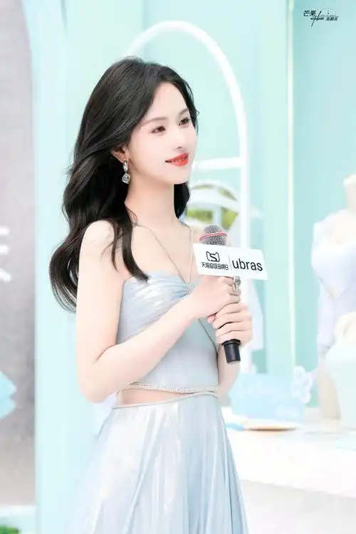 陈都灵薄荷色人鱼姬##ubras品牌大使陈都灵