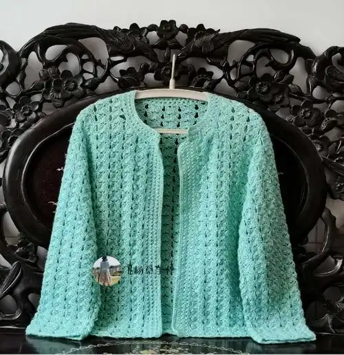 女士钩针开衫