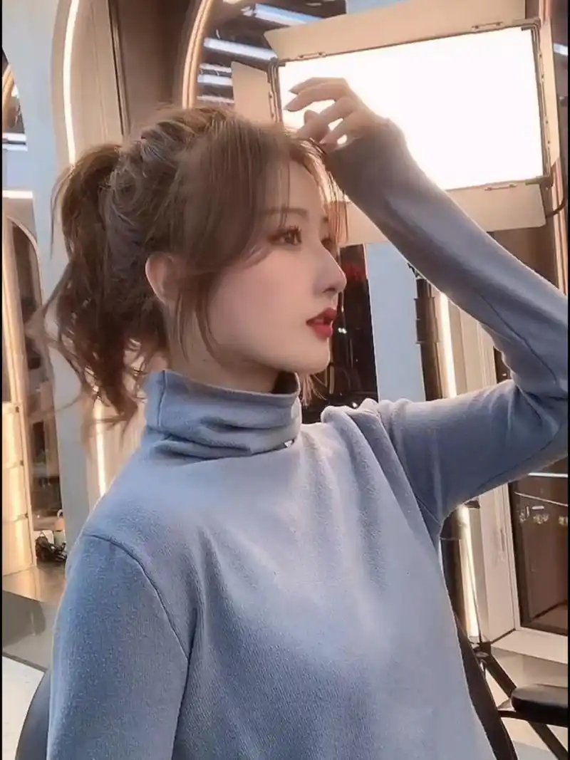 修颜又高级的八字刘海,扎起马尾也超级好看 发型师:杭州nt造型:钱江